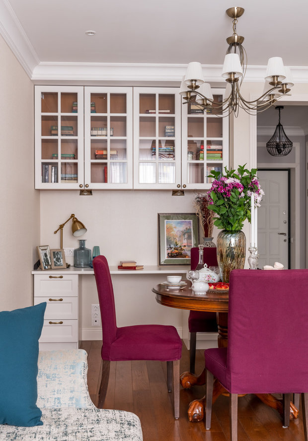Фотография: Кухня и столовая в стиле Классический, Советы, маленькая гостиная, малогабаритка, Закуски, Пришли гости, Коктейли – фото на INMYROOM