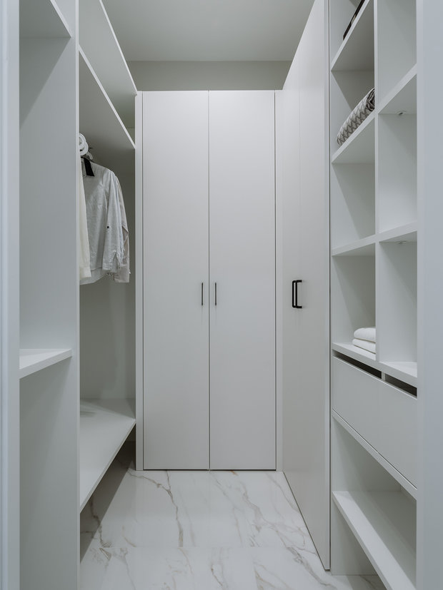 Фотография: Гардеробная в стиле Современный, Квартира, Проект дня, Москва, 2 комнаты, 40-60 метров, Ксения Коновалова – фото на INMYROOM