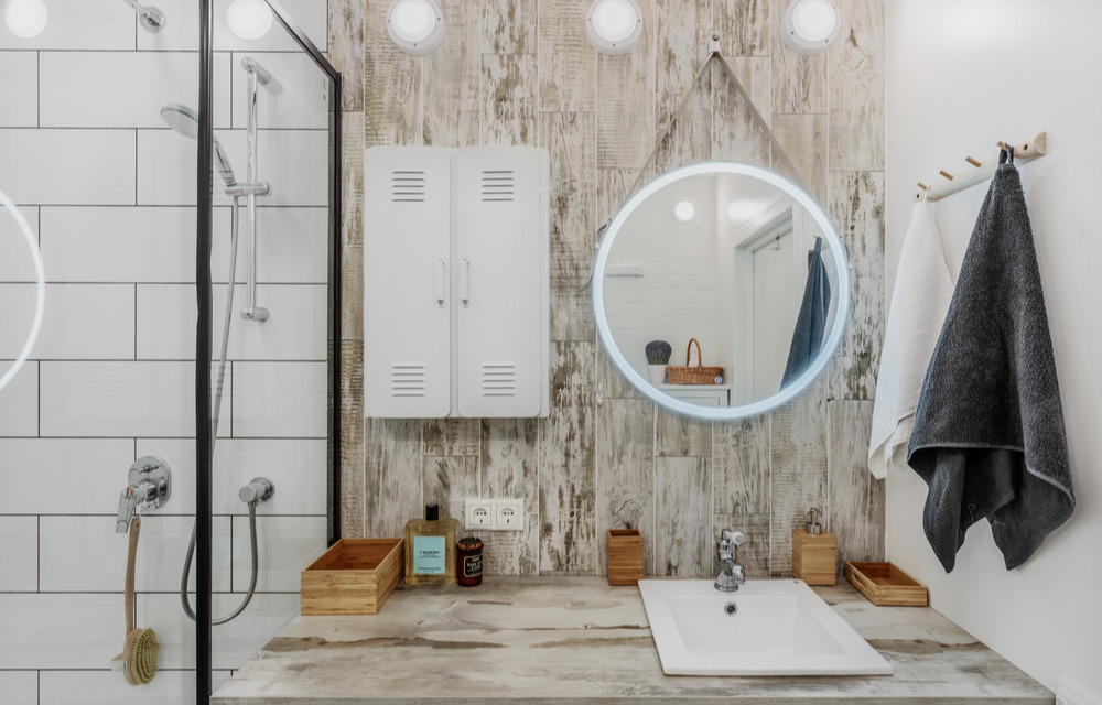 Фотография: в стиле , Ванная, Квартира, Переделка, Хрущевка, ванная комната в скандинавском стиле, маленькая ванная комната, ремонт ванной комнаты, ванна в хрущёвке – фото на INMYROOM Фотография: в стиле , Ванная, Квартира, Переделка, Хрущевка, ванная комната в скандинавском стиле, маленькая ванная комната, ремонт ванной комнаты, ванна в хрущёвке – фото на INMYROOM