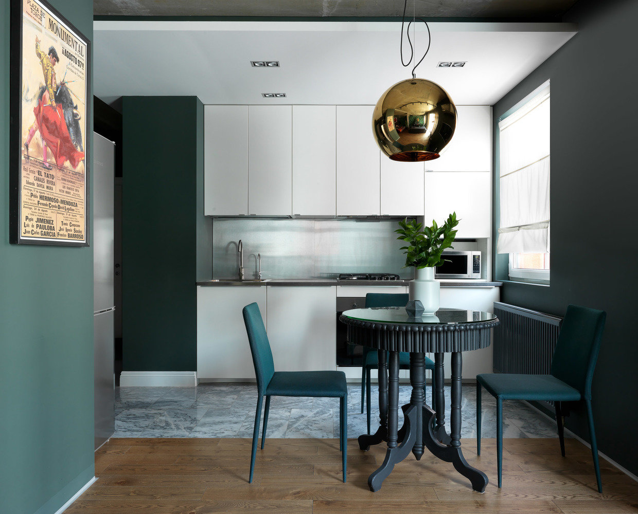 Фотография: Кухня и столовая в стиле Эклектика, Современный, Квартира, Проект дня, Московская область, Монолитный дом, 2 комнаты, 40-60 метров, ЖК «Голландский квартал», Дмитрий Коротецкий, Виктория Коротецкая – фото на INMYROOM Фотография: Кухня и столовая в стиле Эклектика, Современный, Квартира, Проект дня, Московская область, Монолитный дом, 2 комнаты, 40-60 метров, ЖК «Голландский квартал», Дмитрий Коротецкий, Виктория Коротецкая – фото на INMYROOM