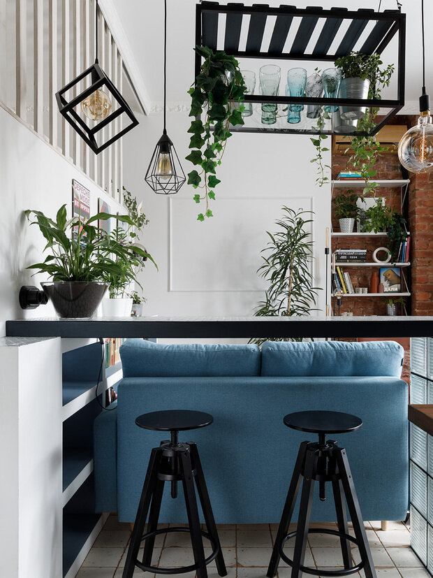 Фотография: Гостиная в стиле Лофт, Малогабаритная квартира, Квартира, Студия, Проект недели, Санкт-Петербург, Кирпичный дом, до 40 метров, SeraphimDSGN, Серафима Гавриленко – фото на INMYROOM