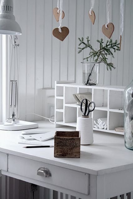 Фотография: Аксессуары в стиле Скандинавский, Современный, Декор интерьера, Офисное пространство, Офис, Декор, Советы – фото на INMYROOM