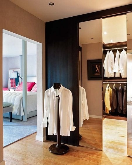 Фотография: Гардеробная в стиле Современный, Декор интерьера, Мебель и свет, Декор дома, Стол, Лампа, Лиссабон, Торшер – фото на INMYROOM