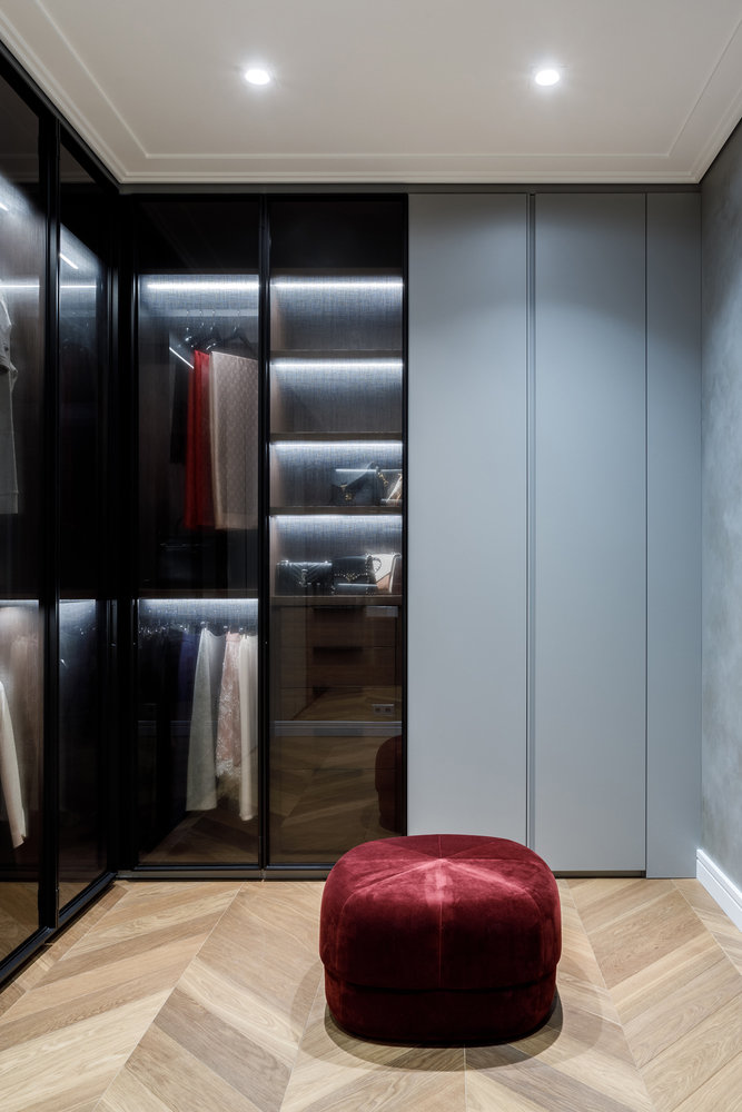 Фотография: Гардеробная в стиле Современный, Квартира, Проект дня, Москва, Айя Лисова, 4 и больше, Более 90 метров, Aiya Design – фото на INMYROOM Фотография: Гардеробная в стиле Современный, Квартира, Проект дня, Москва, Айя Лисова, 4 и больше, Более 90 метров, Aiya Design – фото на INMYROOM