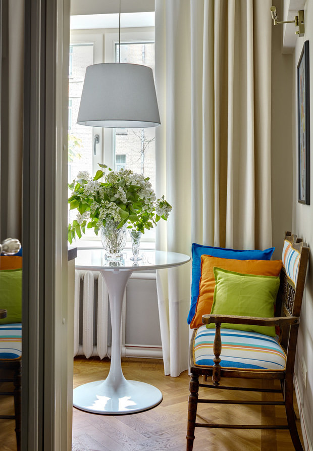 Фотография: Кухня и столовая в стиле Современный, Эклектика, Винтажный, Малогабаритная квартира, Квартира, Проект недели, Москва, Кирпичный дом, 2 комнаты, до 40 метров, 40-60 метров, Инна Зольтманн – фото на INMYROOM