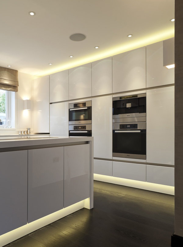 Фотография: Кухня и столовая в стиле Минимализм, Декор интерьера, Декор, Мебель и свет, освещение – фото на INMYROOM