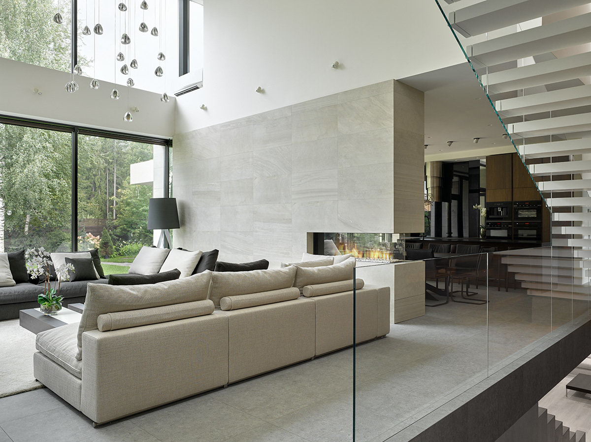 Фотография: Гостиная в стиле Минимализм, Современный, Дом, Подмосковье, Московская область, Монолитный дом, Александра Федорова, 4 и больше, Более 90 метров, Эксклюзивные проекты, Марфино – фото на INMYROOM