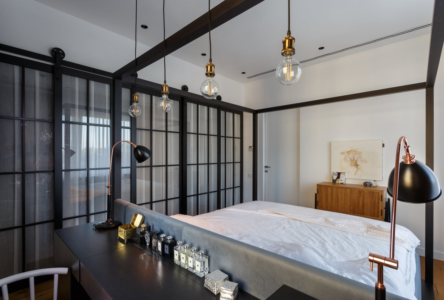 Фотография: Спальня в стиле Современный, Квартира, Проект недели, Денис Соколов, SVOYA STUDIO – фото на INMYROOM Фотография: Спальня в стиле Современный, Квартира, Проект недели, Денис Соколов, SVOYA STUDIO – фото на INMYROOM