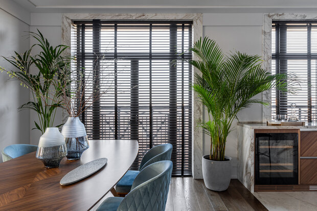 Фотография: Кухня и столовая в стиле Современный, Квартира, Проект дня, Москва, 4 и больше, Более 90 метров, современный с элементами классики и роскоши, Саша Кама – фото на INMYROOM