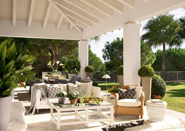 Фото из портфолио Веранда и сад – фотографии дизайна интерьеров на INMYROOM