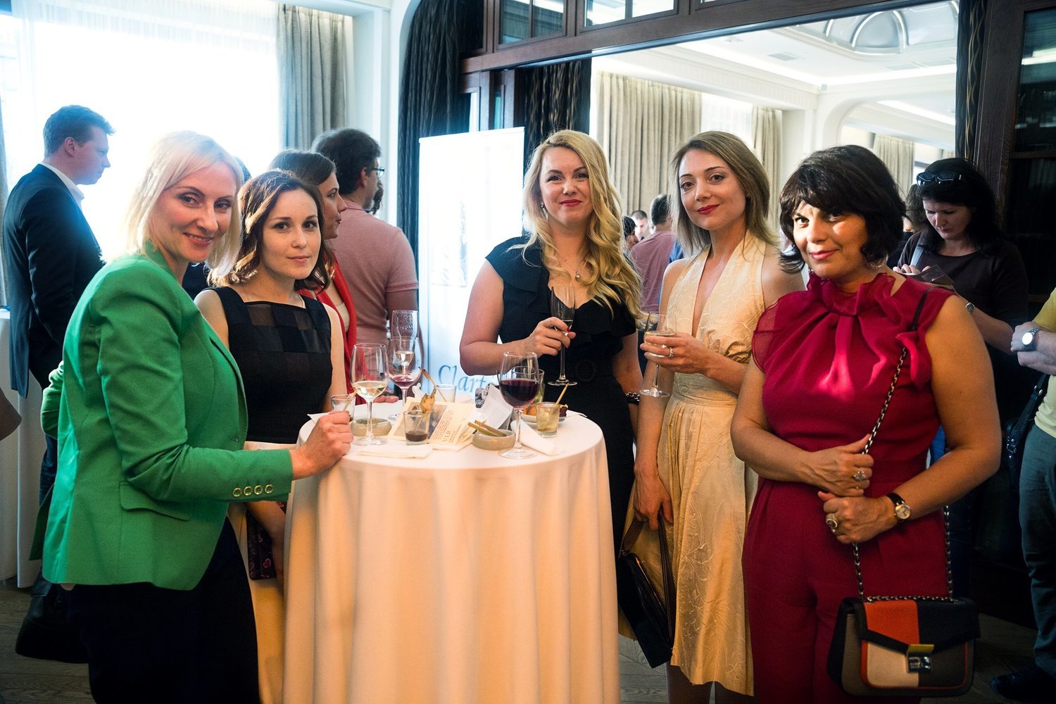 Фотография: Гардеробная в стиле Современный, Дом, Дома и квартиры – фото на INMYROOM