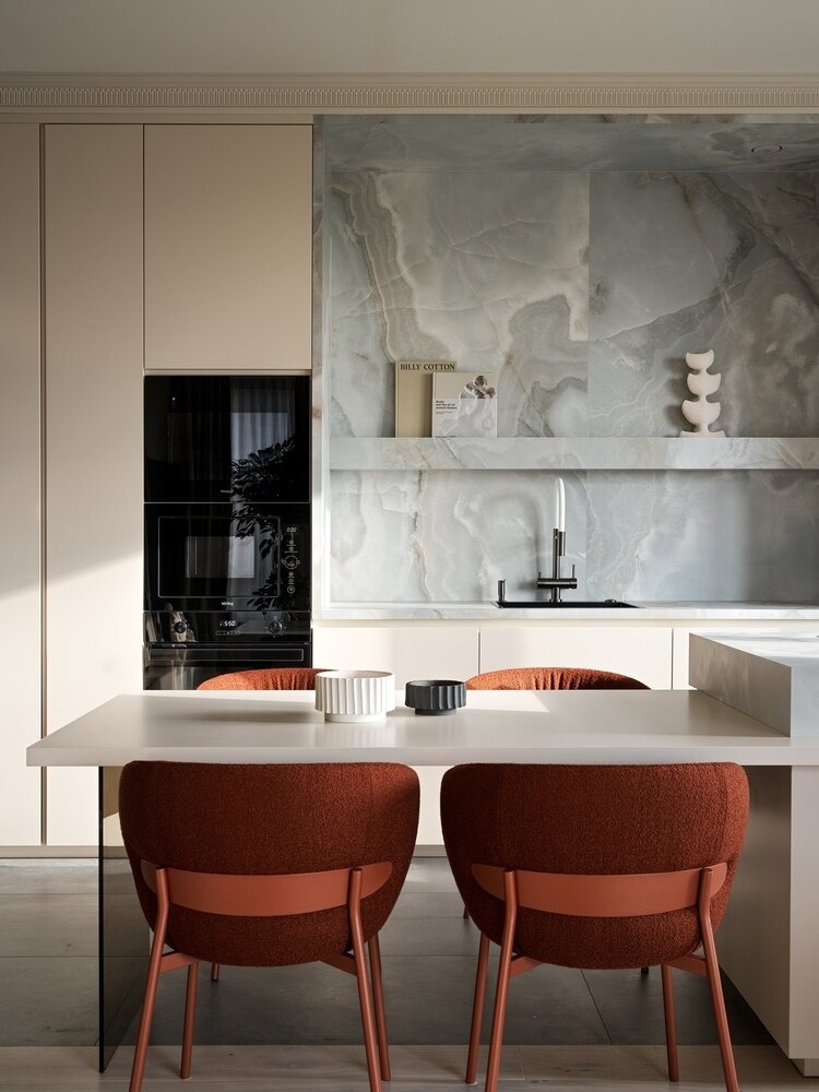 Фотография: Кухня и столовая в стиле Современный, Квартира, Проект дня, Москва, Монолитный дом, 3 комнаты, 60-90 метров, JTRoom, Юлия Тазулах – фото на INMYROOM Фотография: Кухня и столовая в стиле Современный, Квартира, Проект дня, Москва, Монолитный дом, 3 комнаты, 60-90 метров, JTRoom, Юлия Тазулах – фото на INMYROOM