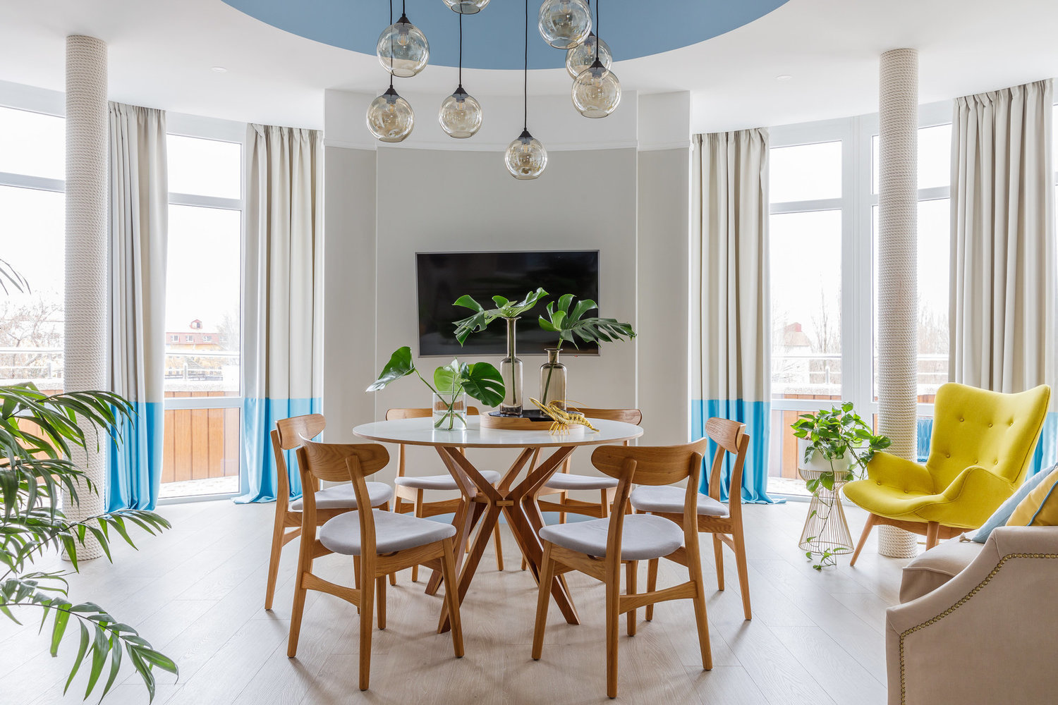 Фотография: Гостиная в стиле Современный, Гид, El Born Studio, Татьяна Казанцева, Катя Чистова, Анна Римс, Анна Акопян – фото на INMYROOM Фотография: Гостиная в стиле Современный, Гид, El Born Studio, Татьяна Казанцева, Катя Чистова, Анна Римс, Анна Акопян – фото на INMYROOM