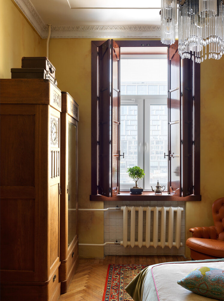 Фотография: Спальня в стиле Эклектика, Винтажный, Квартира, Проект дня, Москва, Сталинка, 2 комнаты, 60-90 метров, Алена Сковородникова – фото на INMYROOM