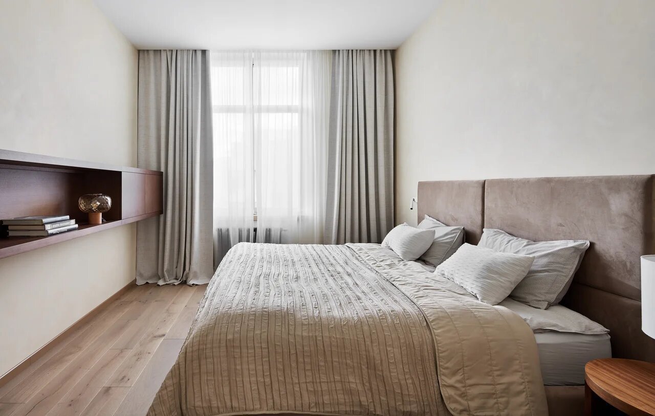 Фотография: Спальня в стиле Современный, Квартира, Проект недели, Санкт-Петербург, 4 и больше, Более 90 метров, Николай Банников – фото на INMYROOM Фотография: Спальня в стиле Современный, Квартира, Проект недели, Санкт-Петербург, 4 и больше, Более 90 метров, Николай Банников – фото на INMYROOM