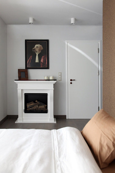 Фотография: Спальня в стиле Минимализм, Лофт, Индустрия, Люди, Греция – фото на INMYROOM Фотография: Спальня в стиле Минимализм, Лофт, Индустрия, Люди, Греция – фото на INMYROOM