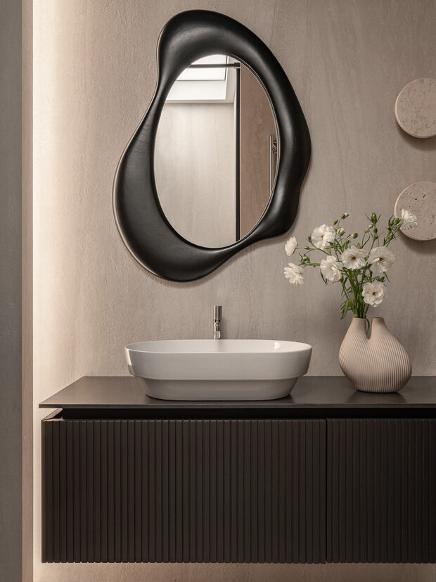 Фотография: Ванная в стиле Современный, Квартира, Проект дня, Москва, Анна Макеева, Кирпичный дом, 3 комнаты, Более 90 метров, современный с элементами классики и роскоши – фото на INMYROOM