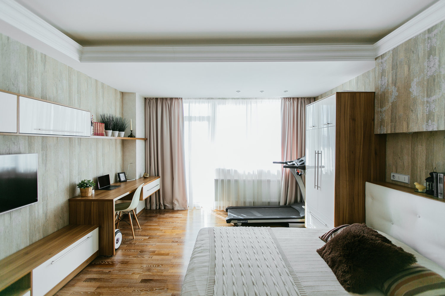 Фотография: Спальня в стиле Современный, Квартира, Крым, Проект недели, 4 и больше, Более 90 метров, Симферополь, Татьяна Петрова – фото на INMYROOM Фотография: Спальня в стиле Современный, Квартира, Крым, Проект недели, 4 и больше, Более 90 метров, Симферополь, Татьяна Петрова – фото на INMYROOM