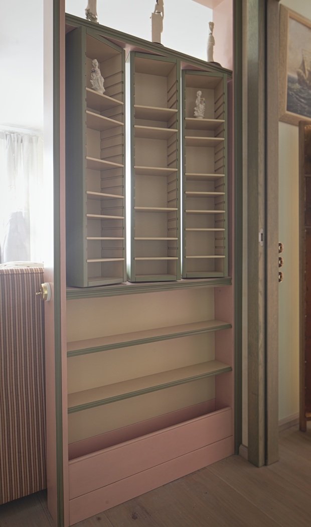 Фото из портфолио Шкафы, библиотеки – фотографии дизайна интерьеров на InMyRoom.ru