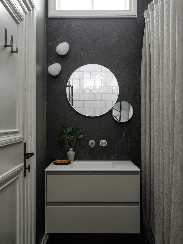 Фотография: Ванная в стиле Современный, Эклектика, Квартира, Проект дня, Москва, Сталинка, 3 комнаты, 60-90 метров, Айя Лисовая – фото на INMYROOM