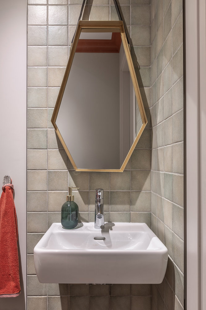 Фотография: Ванная в стиле Современный, Квартира, Проект недели, Москва, 3 комнаты, Евгения Лебедева – фото на INMYROOM Фотография: Ванная в стиле Современный, Квартира, Проект недели, Москва, 3 комнаты, Евгения Лебедева – фото на INMYROOM