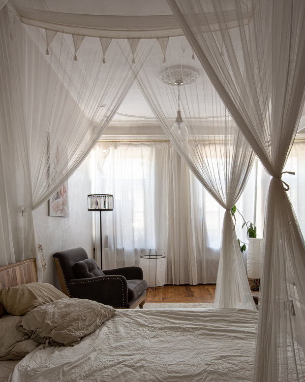 Фотография: Спальня в стиле Эклектика, Эко, Квартира, Проект недели, Санкт-Петербург, 3 комнаты, Более 90 метров, Эли Гордеева, интерьер в балийском стиле, стиль Бали, атмосфера Бали в интерьере – фото на INMYROOM
