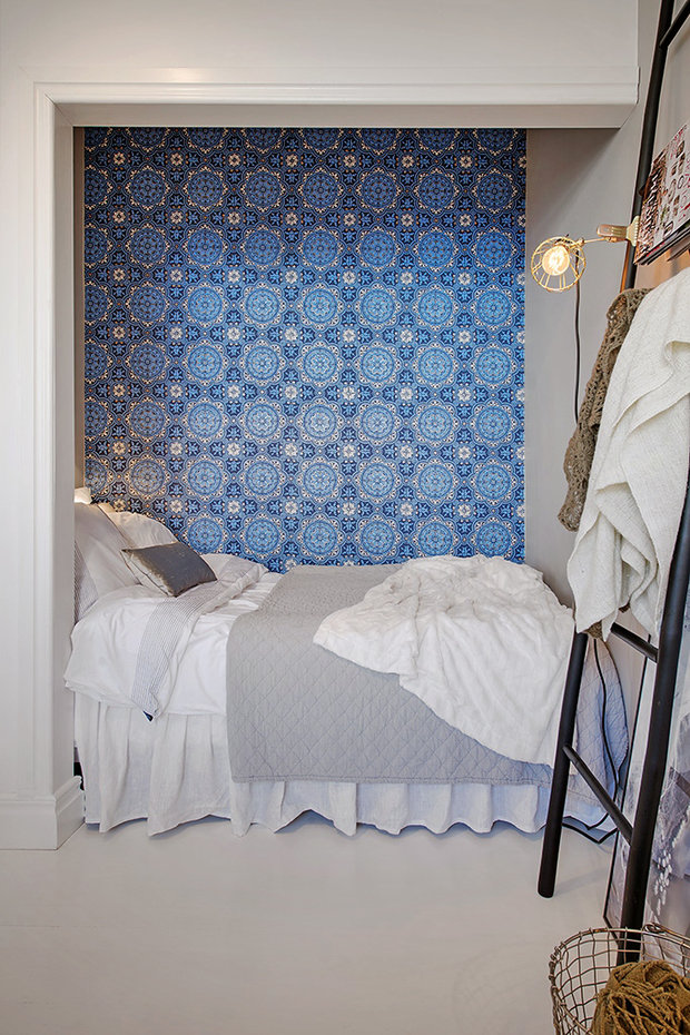 Фотография: Спальня в стиле Прованс и Кантри, Квартира, Интерьер комнат, Советы, Перепланировка, Ширма – фото на INMYROOM