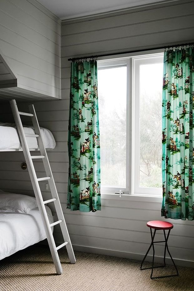 Фотография: Спальня в стиле Прованс и Кантри, Детская, Интерьер комнат – фото на INMYROOM