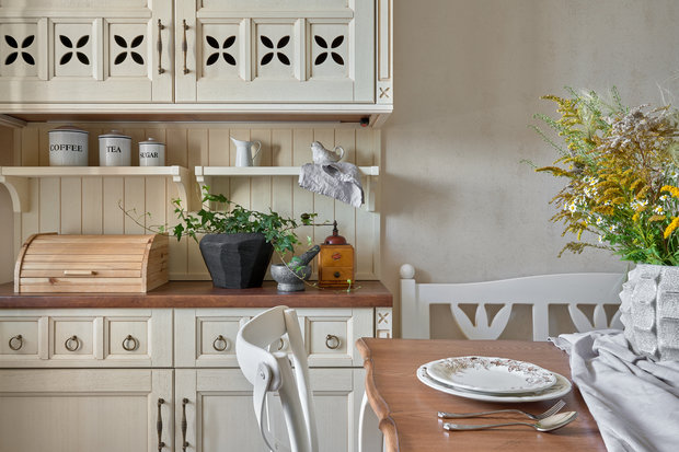 Фотография: Кухня и столовая в стиле Прованс и Кантри, Квартира, Проект дня, Красногорск, 3 комнаты, 60-90 метров, Более 90 метров, Евгения Ивлиева – фото на INMYROOM