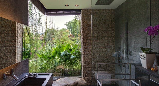 Фото из портфолио Бассейн на крыше и джунгли в гостиной – фотографии дизайна интерьеров на INMYROOM