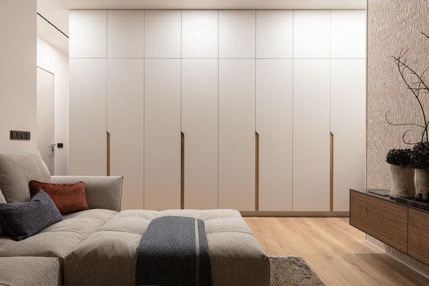 Фото из портфолио Современная квартира с нотками эко-мотивов – фотографии дизайна интерьеров на INMYROOM