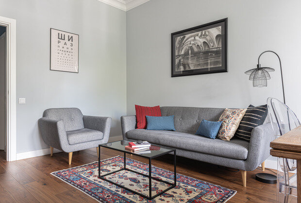 Фотография: Гостиная в стиле Скандинавский, Современный, Эклектика, Квартира, Проект дня, Москва, Сталинка, Кирпичный дом, 3 комнаты, 60-90 метров, эклектичный с элементами этники и современного дизайна, Екатерина Евтихиева – фото на INMYROOM