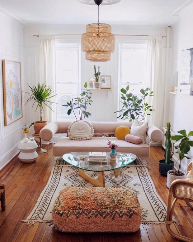 Фотография: Гостиная в стиле Скандинавский, Восточный, Советы, REHAU, жара, как пережить жару, как пережить жару без кондиционера – фото на INMYROOM