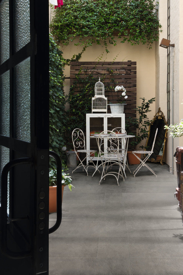 Фотография: Терраса в стиле Прованс и Кантри, Флористика, Советы, Дача, Дом и дача, ландшафтные работы, вертикальное озеленение – фото на INMYROOM