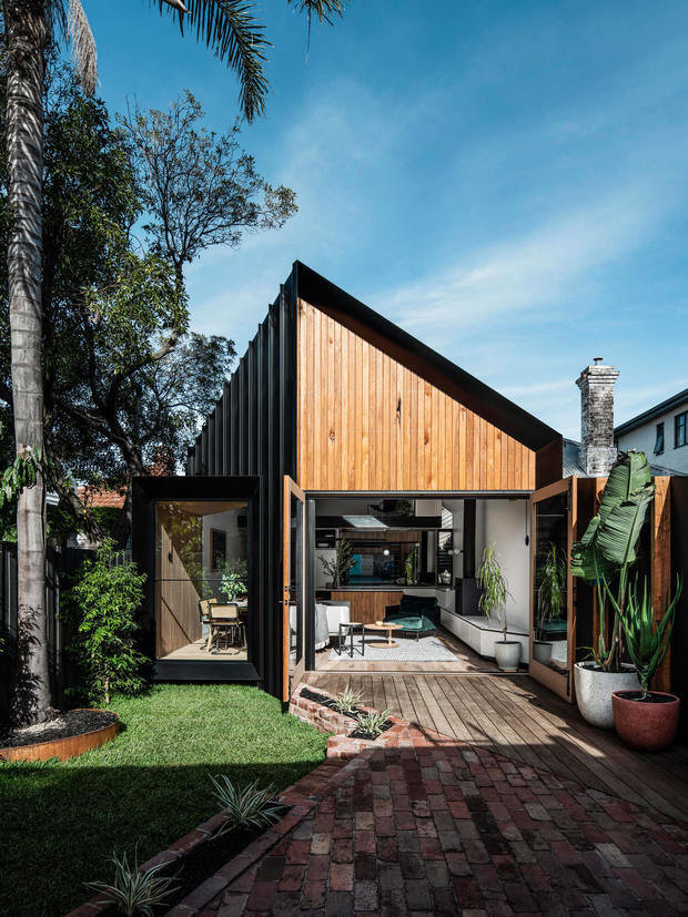 Фотография: Терраса в стиле Эко, Современный, Дом, Белый, Черный, Бежевый, Дом и дача – фото на INMYROOM