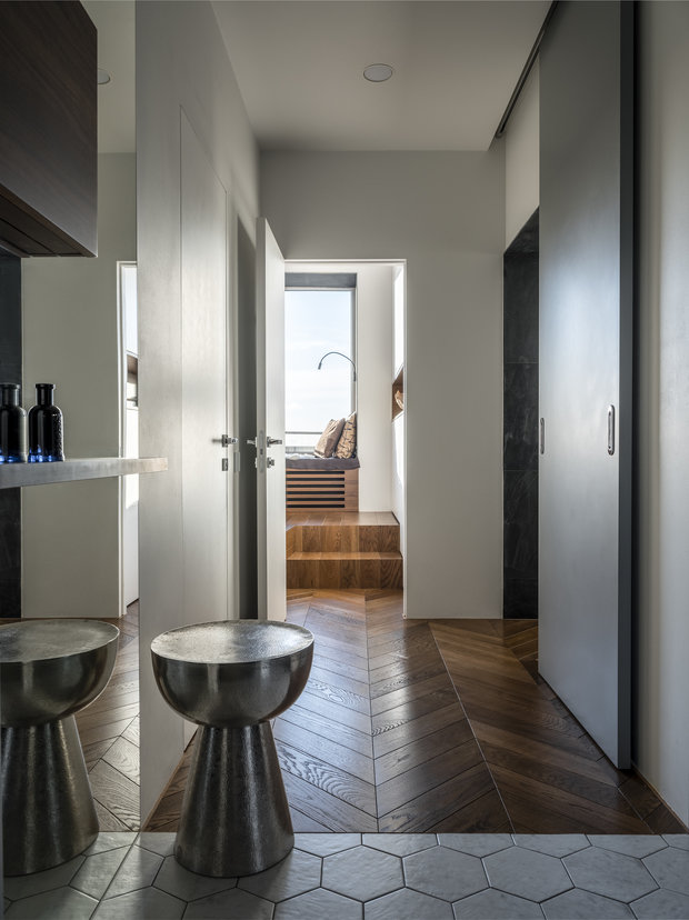 Фотография: Прихожая в стиле Современный, Минимализм, Малогабаритная квартира, Квартира, Проект недели, Санкт-Петербург, Алексей Иванов, Geometrium, 2 комнаты, до 40 метров, Александра Андриянова – фото на INMYROOM