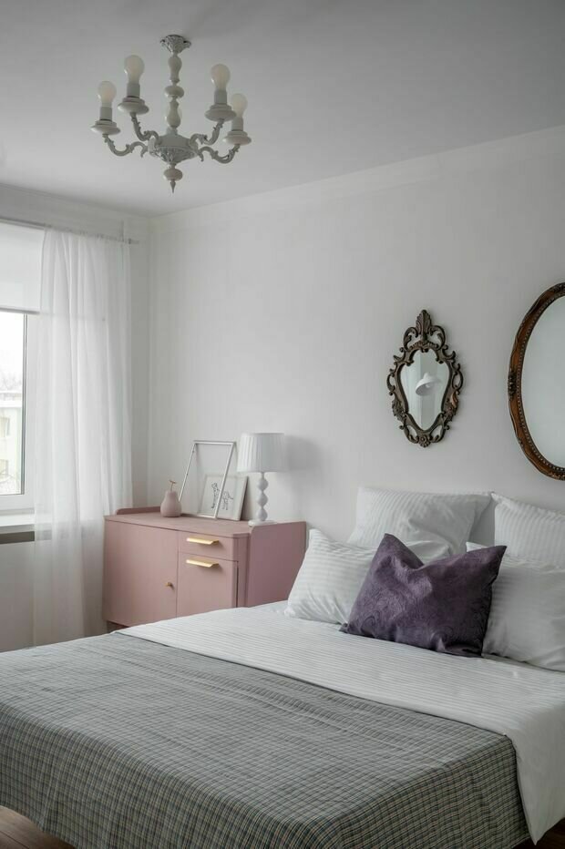 Фотография: Спальня в стиле Скандинавский, Современный, Эклектика, Минимализм, Проект недели, 2 комнаты, 40-60 метров – фото на INMYROOM