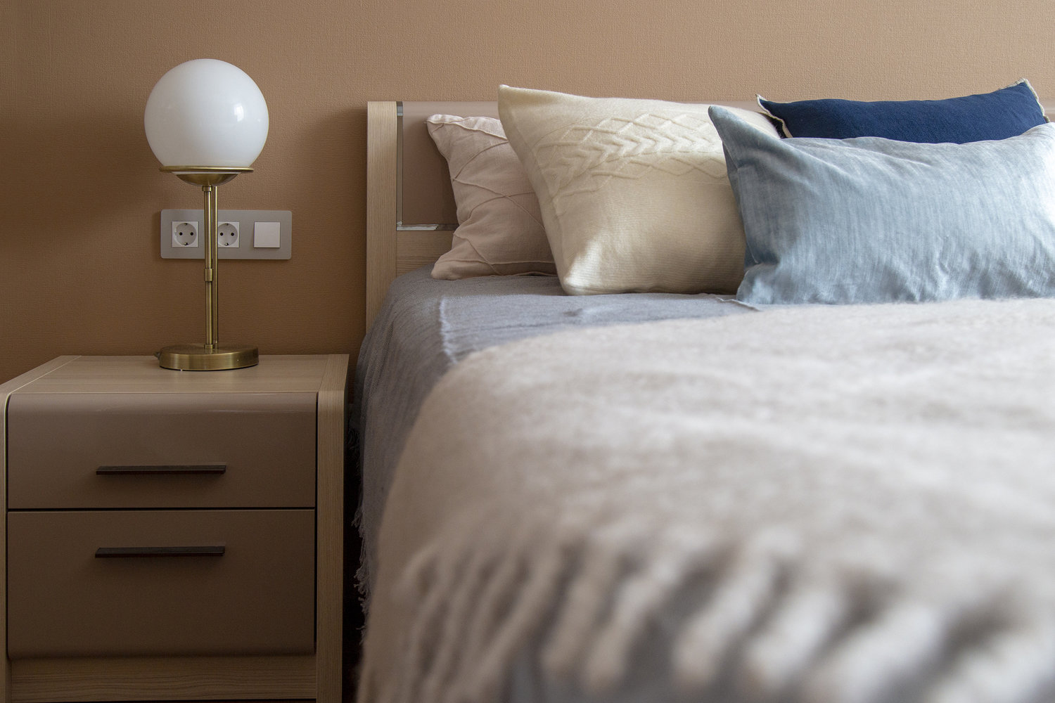 Фотография: Спальня в стиле Современный, Квартира, Проект дня, Санкт-Петербург, Кирпичный дом, 3 комнаты, 40-60 метров, Елена Пылина – фото на INMYROOM Фотография: Спальня в стиле Современный, Квартира, Проект дня, Санкт-Петербург, Кирпичный дом, 3 комнаты, 40-60 метров, Елена Пылина – фото на INMYROOM