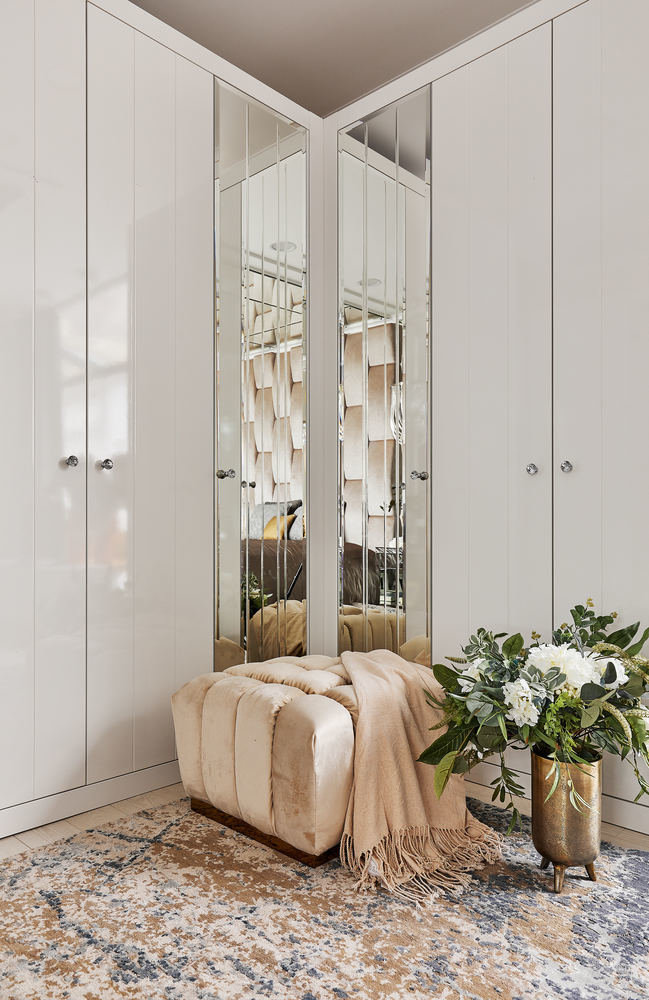 Фотография: Спальня в стиле Классический, Современный, Эклектика, Проект недели, Таунхаус, 4 и больше, Более 90 метров, Ектерина Реброва, Елена Поворова, Бюро Home Emotions – фото на INMYROOM Фотография: Спальня в стиле Классический, Современный, Эклектика, Проект недели, Таунхаус, 4 и больше, Более 90 метров, Ектерина Реброва, Елена Поворова, Бюро Home Emotions – фото на INMYROOM