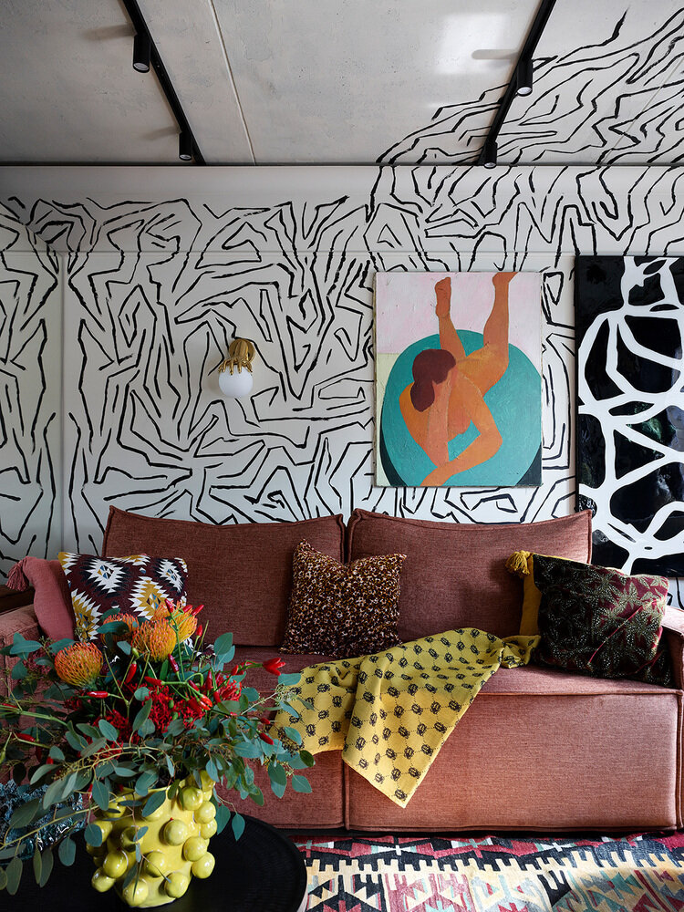 Фотография: Гостиная в стиле Современный, Эклектика, Малогабаритная квартира, Квартира, Студия, Проект дня, Москва, Кирпичный дом, до 40 метров, Татьяна Макарова – фото на INMYROOM