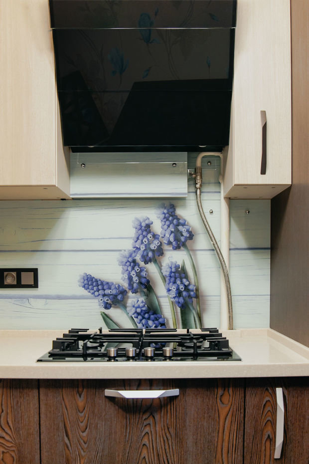 Фото из портфолио Декорирование интерьера и консультационные услуги дизайнера для однокомнатной квартиры – фотографии дизайна интерьеров на InMyRoom.ru