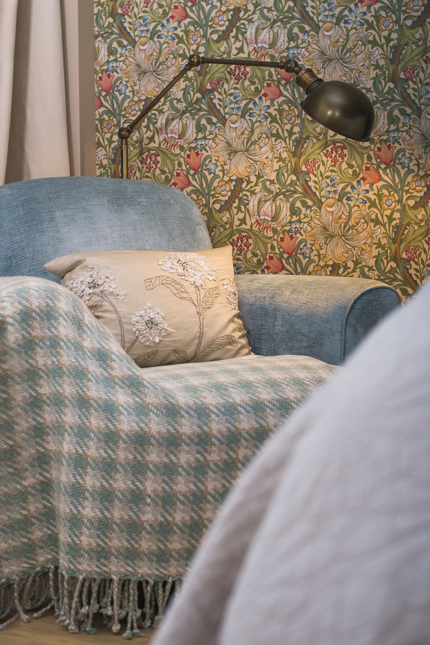 Фотография: Спальня в стиле Скандинавский, Современный, Квартира, Проект недели, Москва, Герой InMyRoom, Zi-Design Interiors, видео, Ирина Чистякова, новостройка, Монолитный дом, 2 комнаты, 60-90 метров – фото на INMYROOM