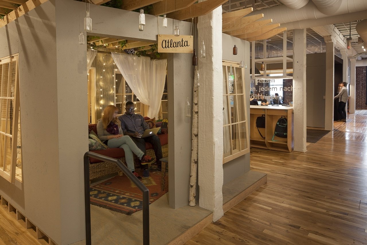 Фотография: Кухня и столовая в стиле Современный, Лофт, Декор интерьера, Офисное пространство, Офис – фото на INMYROOM Фотография: Кухня и столовая в стиле Современный, Лофт, Декор интерьера, Офисное пространство, Офис – фото на INMYROOM