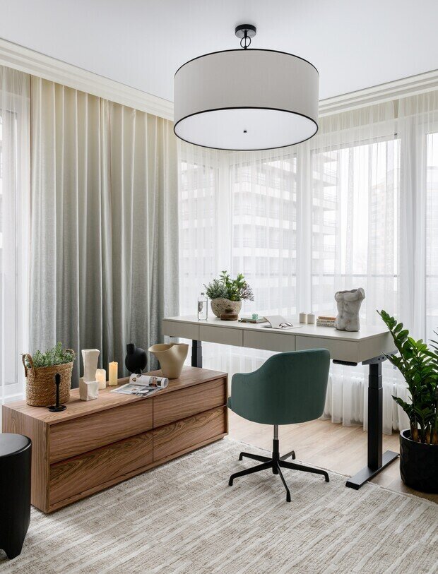 Фотография: Кабинет в стиле Современный, Проект дня, Новосибирск, 4 и больше, Более 90 метров, Эксклюзивные проекты, Полина Степанова, эклектичный с элементами этники и современного дизайна – фото на INMYROOM