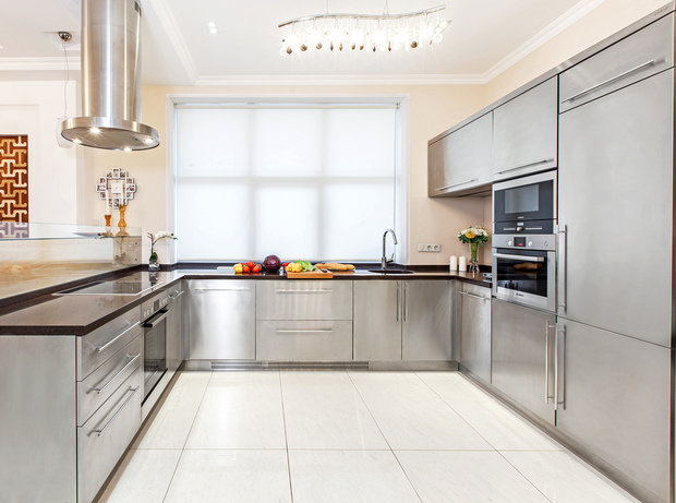 Фотография: Кухня и столовая в стиле Хай-тек, Минимализм – фото на INMYROOM