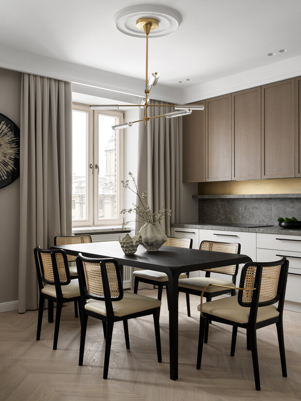 Фотография: Кухня и столовая в стиле Современный, Квартира, Проект дня, Москва, 2 комнаты, 60-90 метров, Эксклюзивные проекты, минимализм с элементами современного дизайна, эклектика: парижский шик, Кирилл Шабанов – фото на INMYROOM