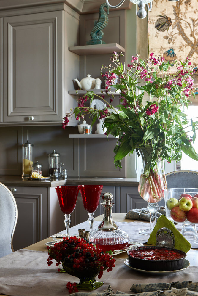 Фотография: Кухня и столовая в стиле Прованс и Кантри, Дом, Проект недели, Светлана Ильина, 4 и больше, Более 90 метров, ЖК «Суханово-парк» – фото на INMYROOM