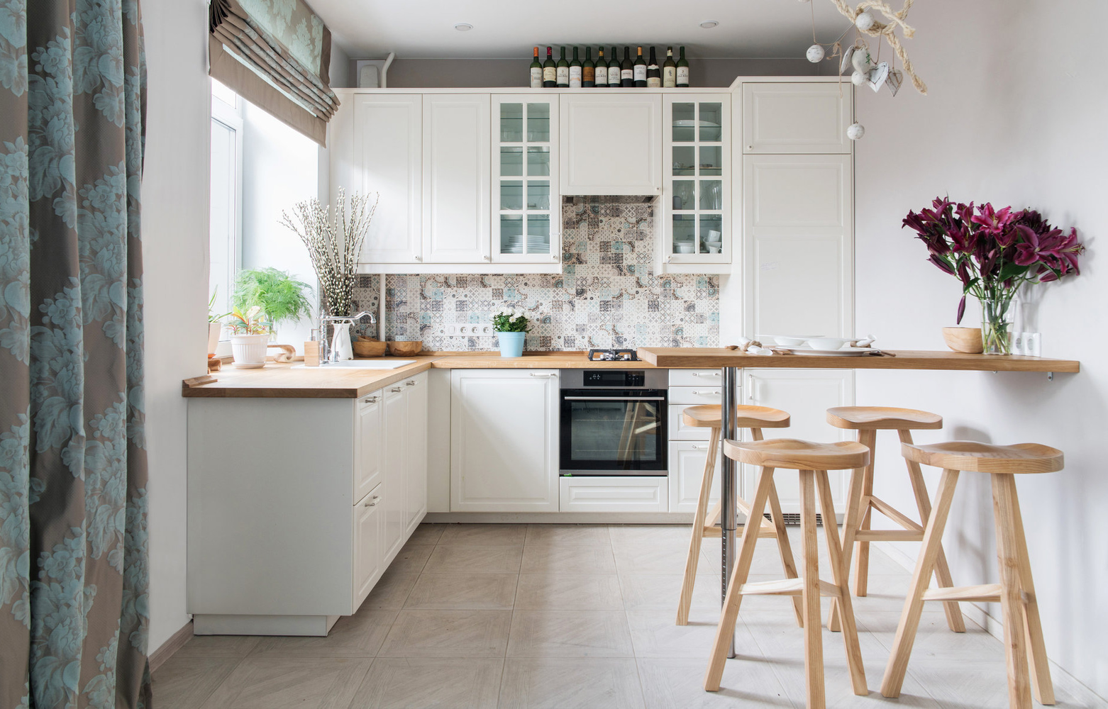 Фотография: Кухня и столовая в стиле Скандинавский, Ремонт на практике, энциклопедия_смета, энциклопедия_черновой_ремонт, энциклопедия_перепланировка, энциклопедия_отделка, энциклопедия_сантехника, энциклопедия_интерьер, ошибки в ремонте – фото на INMYROOM Фотография: Кухня и столовая в стиле Скандинавский, Ремонт на практике, энциклопедия_смета, энциклопедия_черновой_ремонт, энциклопедия_перепланировка, энциклопедия_отделка, энциклопедия_сантехника, энциклопедия_интерьер, ошибки в ремонте – фото на INMYROOM