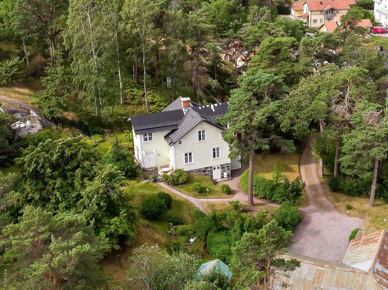 Фотография: в стиле , Прованс и Кантри, Скандинавский, Дом, Белый, Дача, Особняк, Красный, Зеленый, Дом и дача, Более 90 метров – фото на INMYROOM Фотография: в стиле , Прованс и Кантри, Скандинавский, Дом, Белый, Дача, Особняк, Красный, Зеленый, Дом и дача, Более 90 метров – фото на INMYROOM