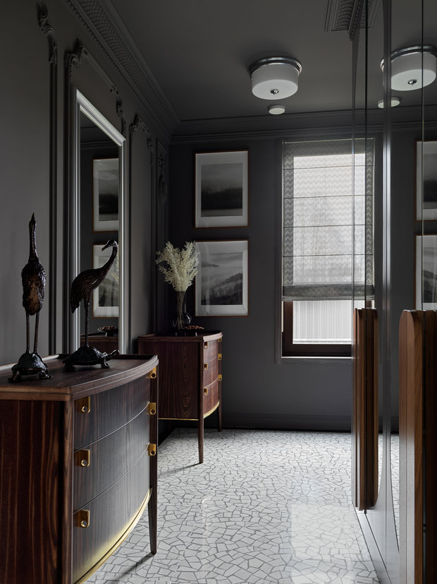 Фотография: Гардеробная в стиле Классический, Современный, Дом, Проект дня, Дом и дача, 4 и больше, Более 90 метров, TaupeHome, Павловск – фото на INMYROOM